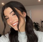 charli-d-amelio-selfie-1643643958.jpg